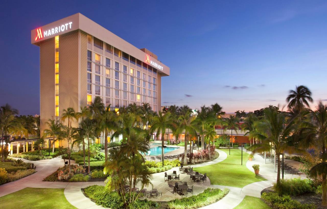 Miami Airport Marriott Hotel Exterior photo